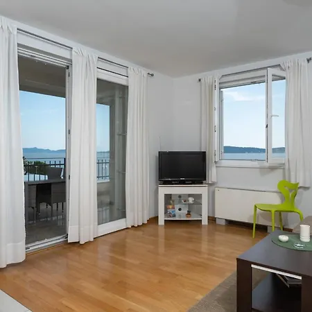 Apartment Lila1 *